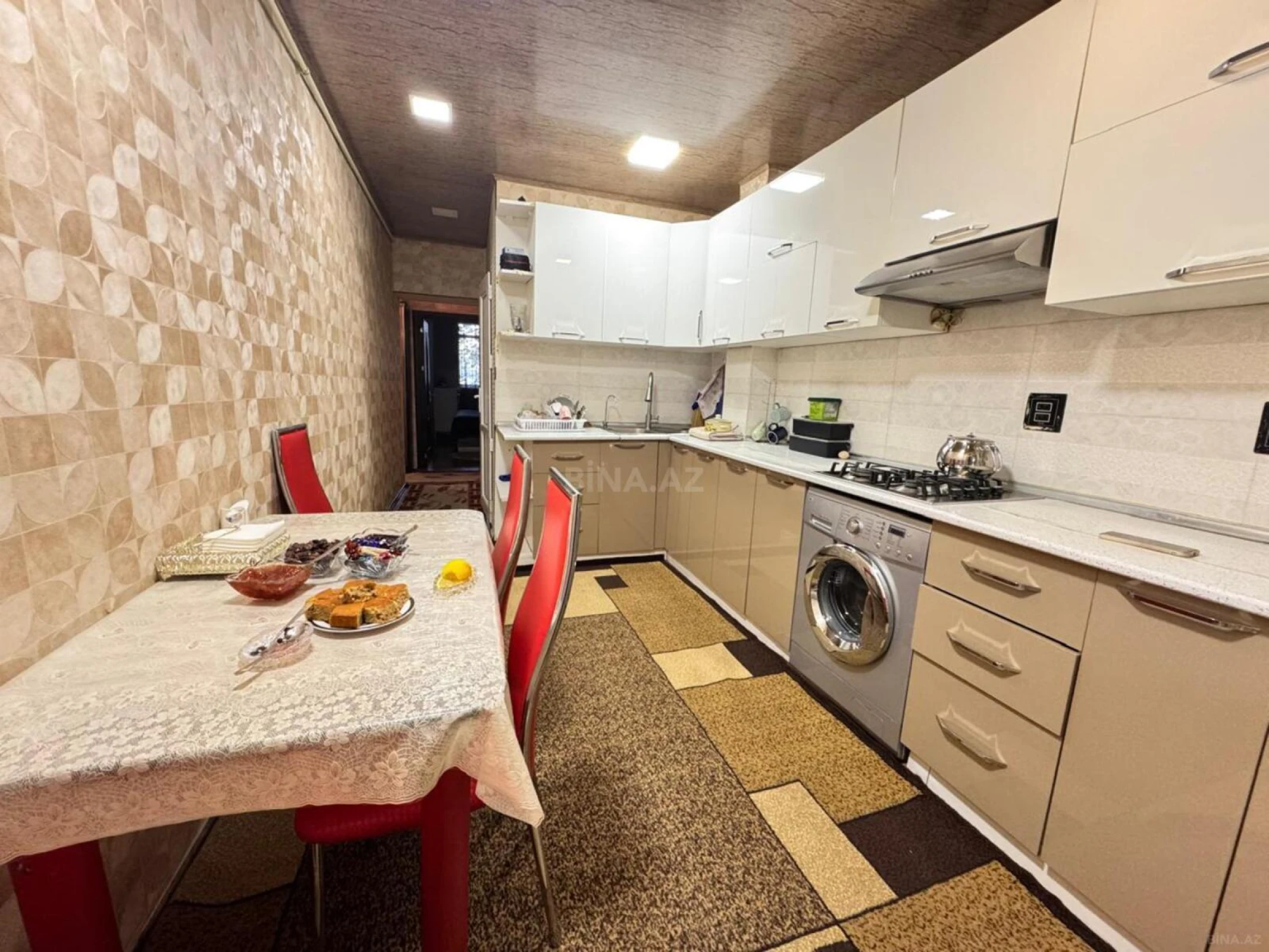 Satılır 4 otaqlı mənzil 85 m²