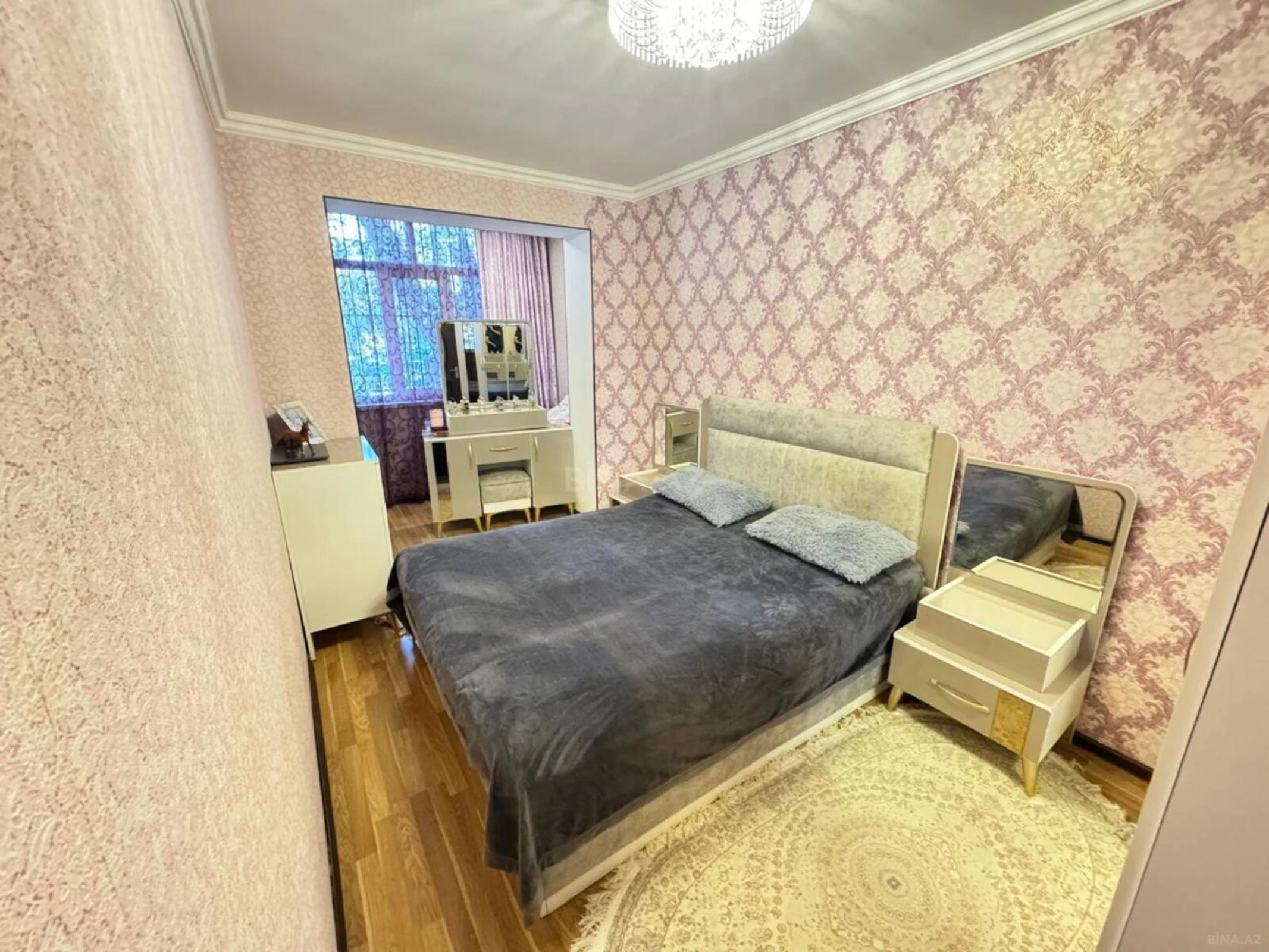 Satılır 4 otaqlı mənzil 85 m²