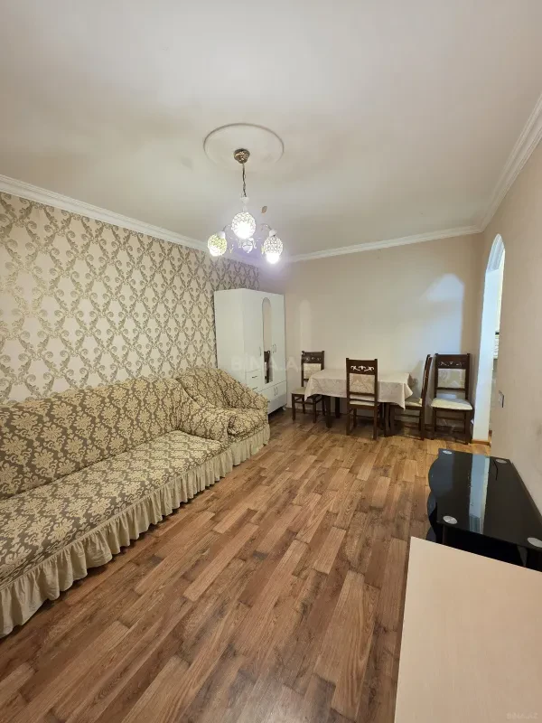 Kirayə verilir 2 otaqlı mənzil 31 m²