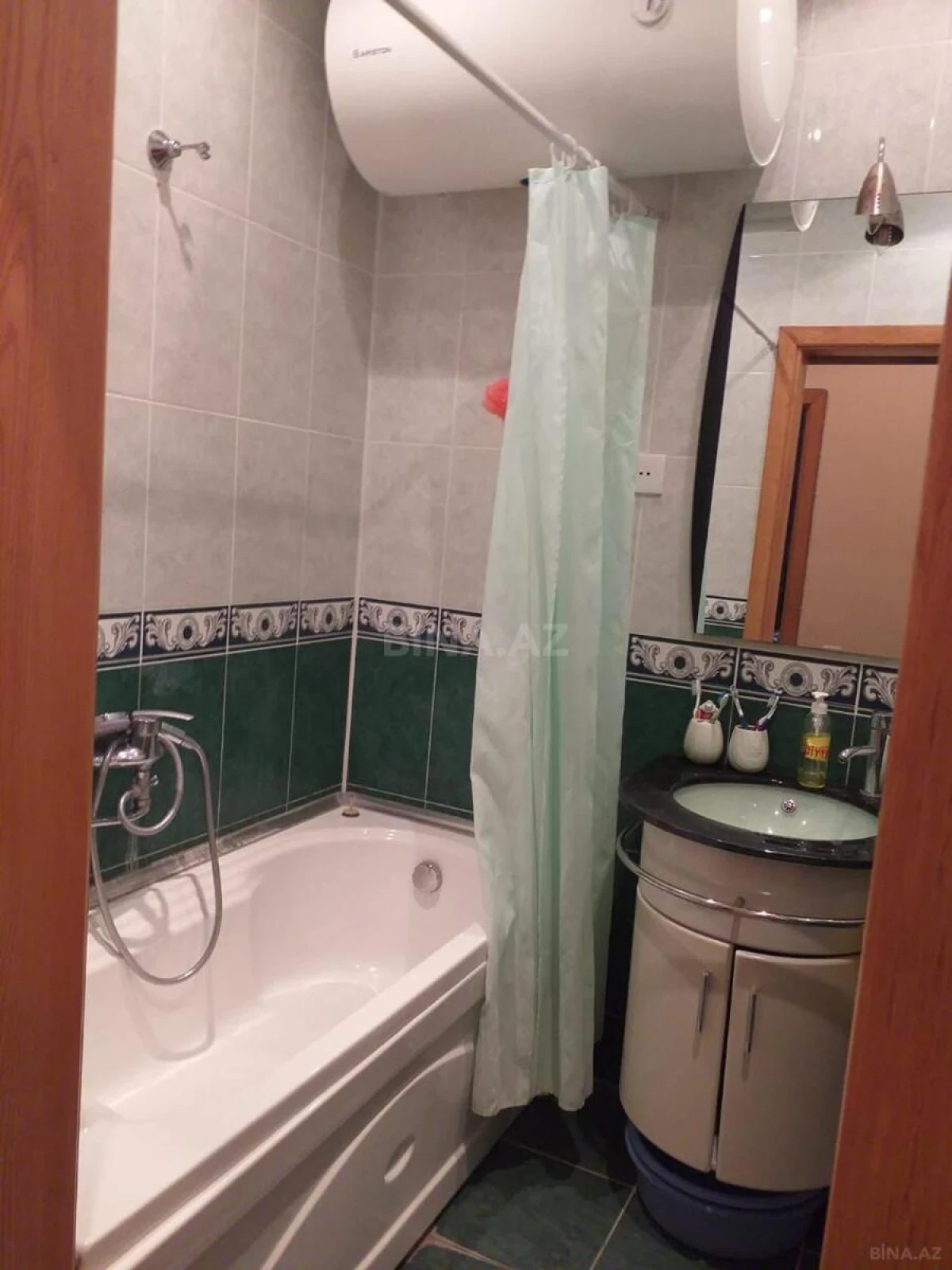 Kirayə verilir 2 otaqlı mənzil 76 m²