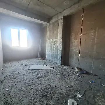 Satılır 3 otaqlı mənzil 148 m²