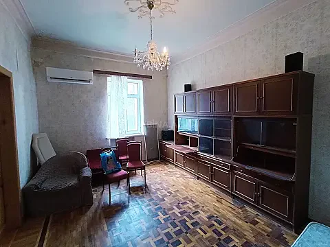 Satılır 2 otaqlı mənzil 60 m²