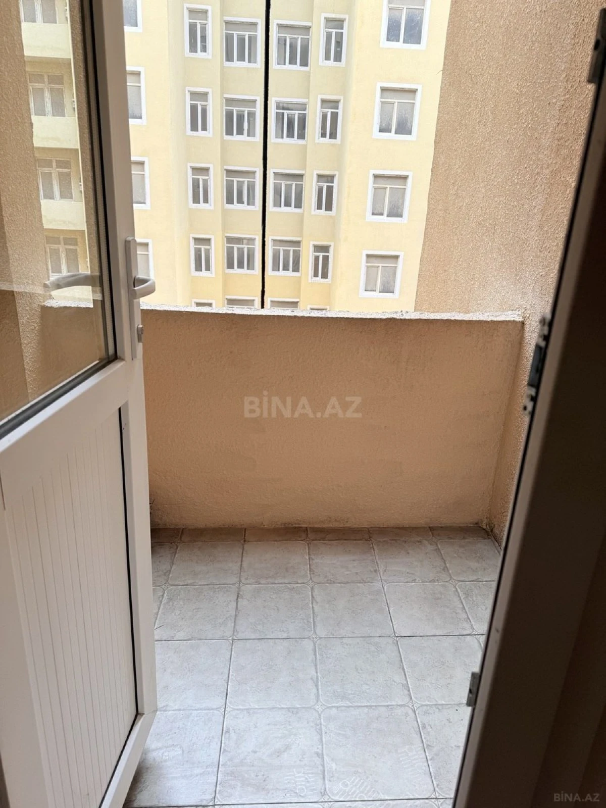 Satılır 3 otaqlı mənzil 74 m²
