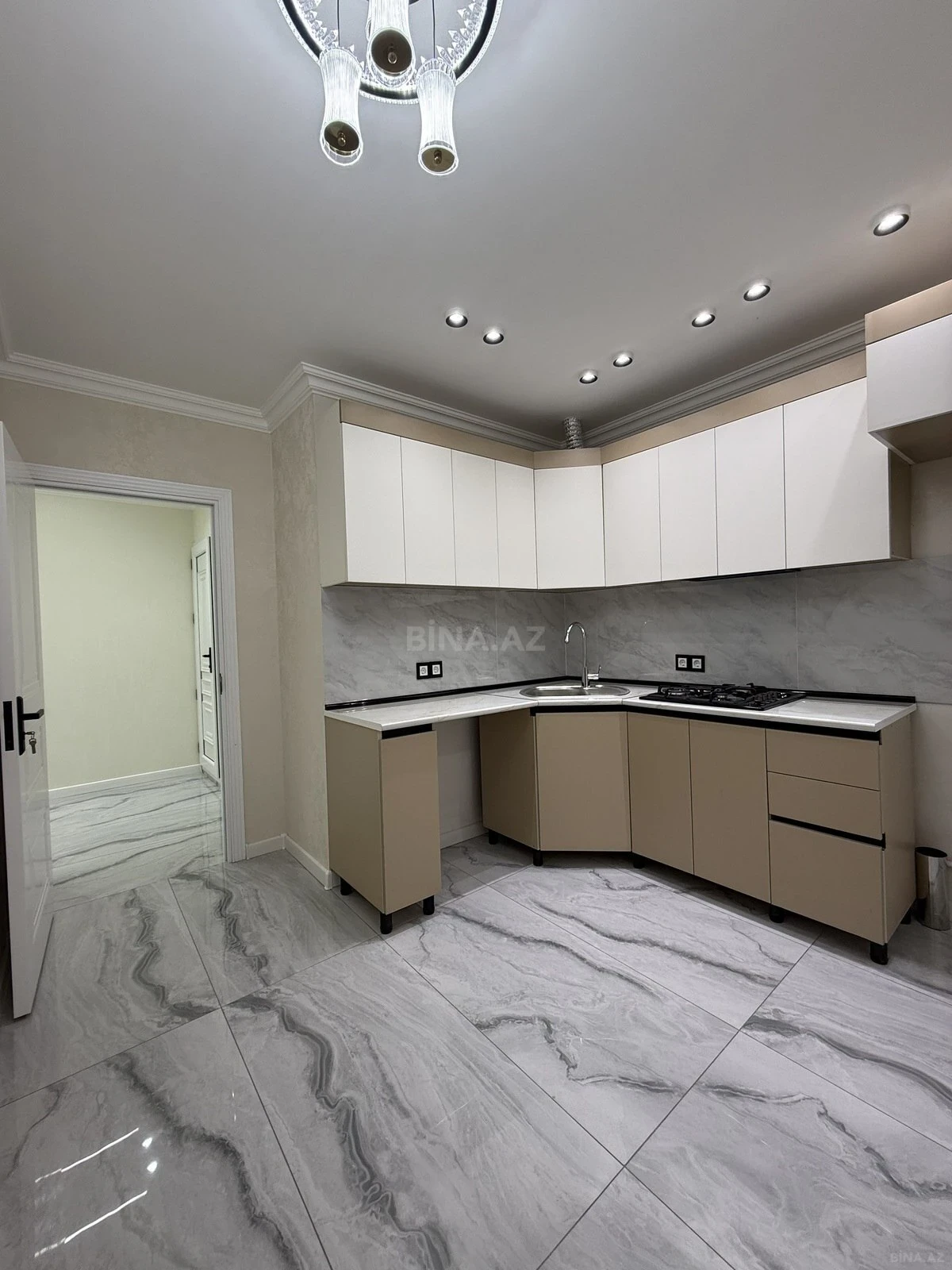 Satılır 3 otaqlı mənzil 85 m²