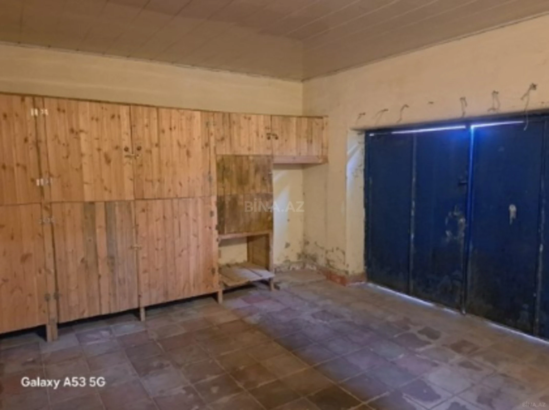 Satılır 8 otaqlı həyət evi 295 m²