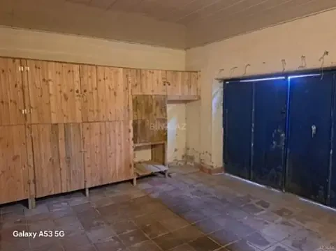 Satılır 8 otaqlı həyət evi 295 m²
