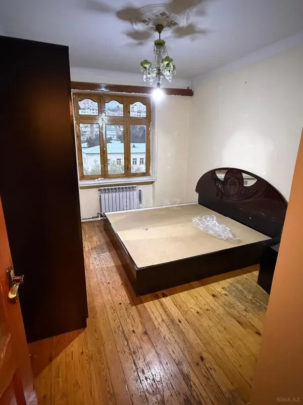 Kirayə verilir 2 otaqlı mənzil 55 m²