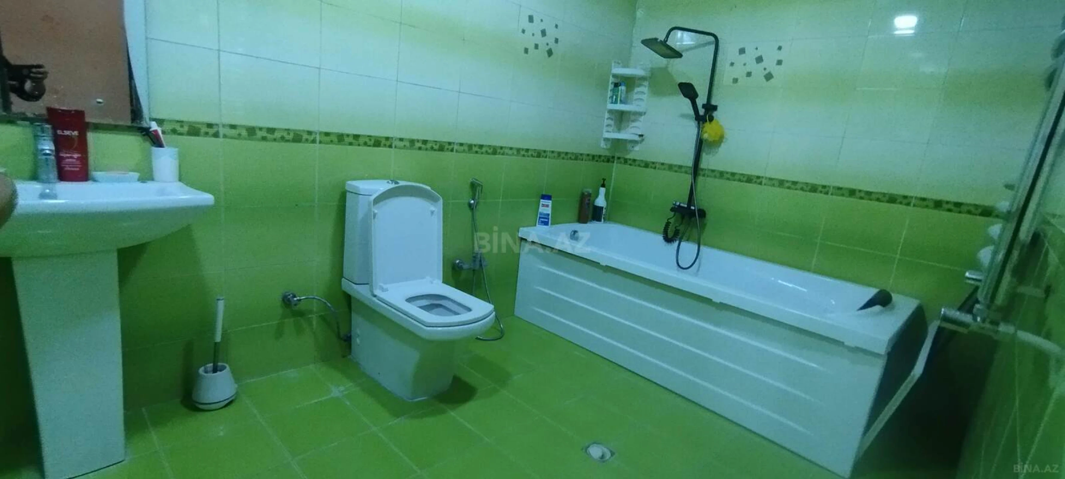 Satılır 5 otaqlı həyət evi 140 m²