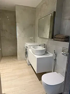 Kirayə verilir 2 otaqlı mənzil 110 m²