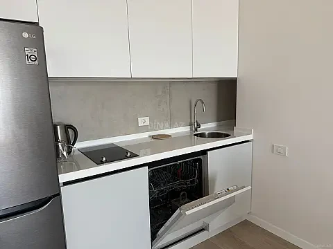 Kirayə verilir 2 otaqlı mənzil 110 m²