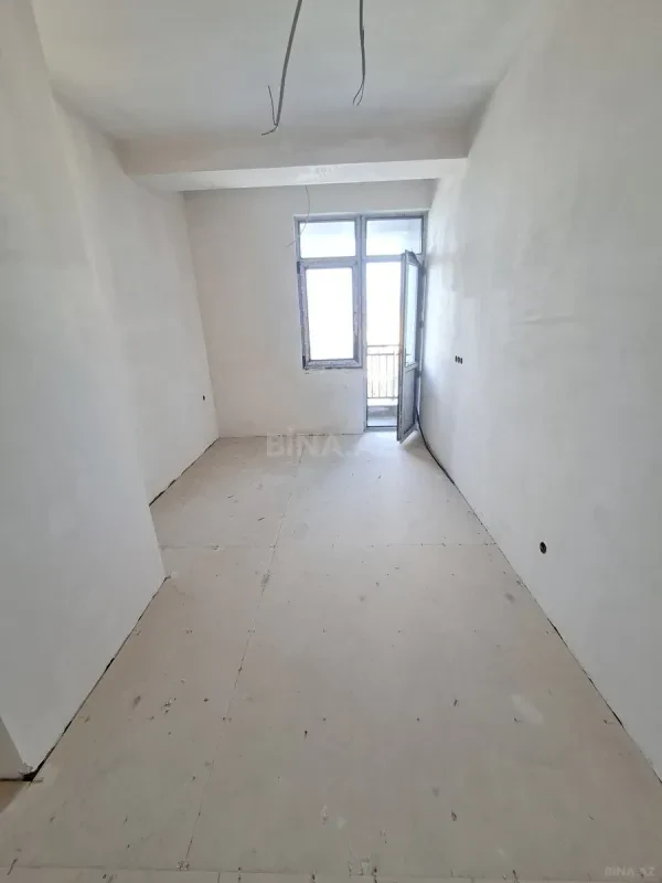Satılır 3 otaqlı mənzil 153 m²