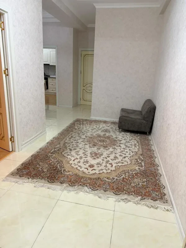 Satılır 3 otaqlı mənzil 101 m²