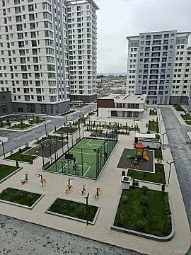 Satılır 2 otaqlı mənzil 108 m²