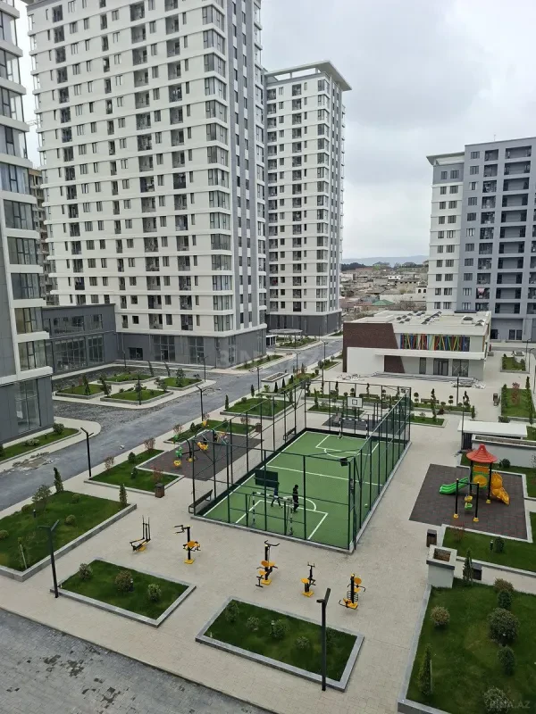 Satılır 2 otaqlı mənzil 108 m²