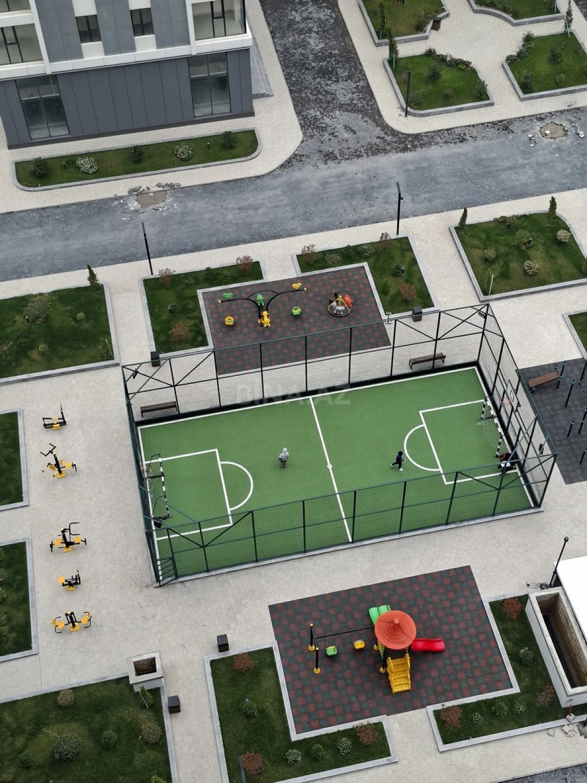 Satılır 2 otaqlı mənzil 108 m²