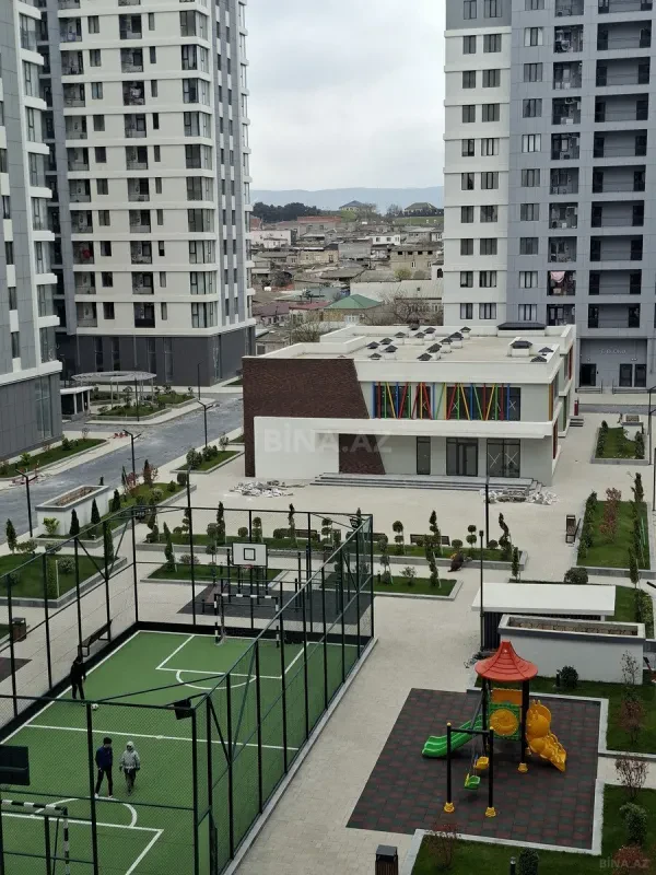 Satılır 2 otaqlı mənzil 108 m²