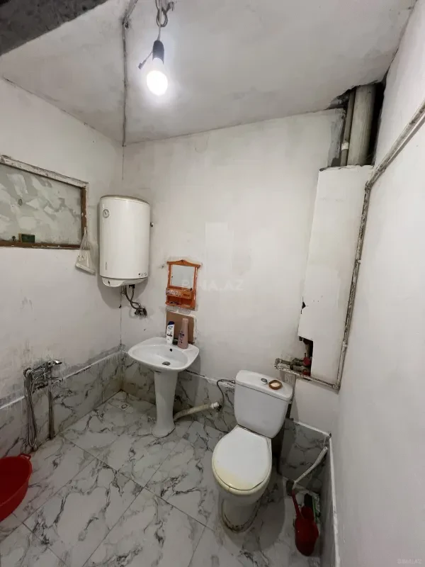 Kirayə verilir 2 otaqlı mənzil 112 m²