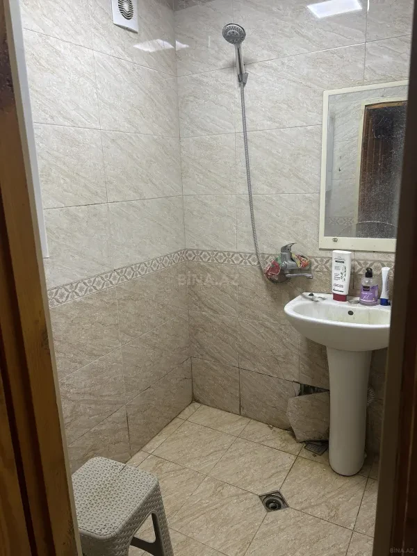 Kirayə verilir 2 otaqlı mənzil 70 m²