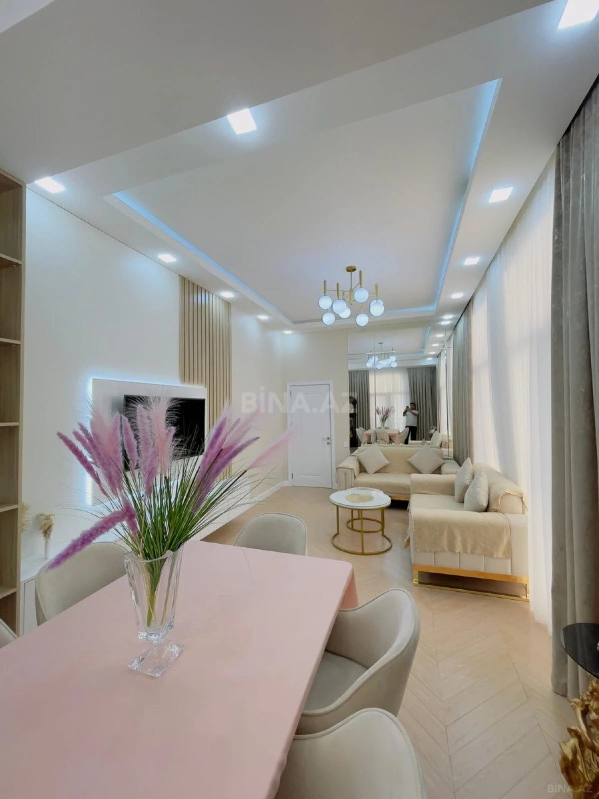 Satılır 4 otaqlı mənzil 128 m²