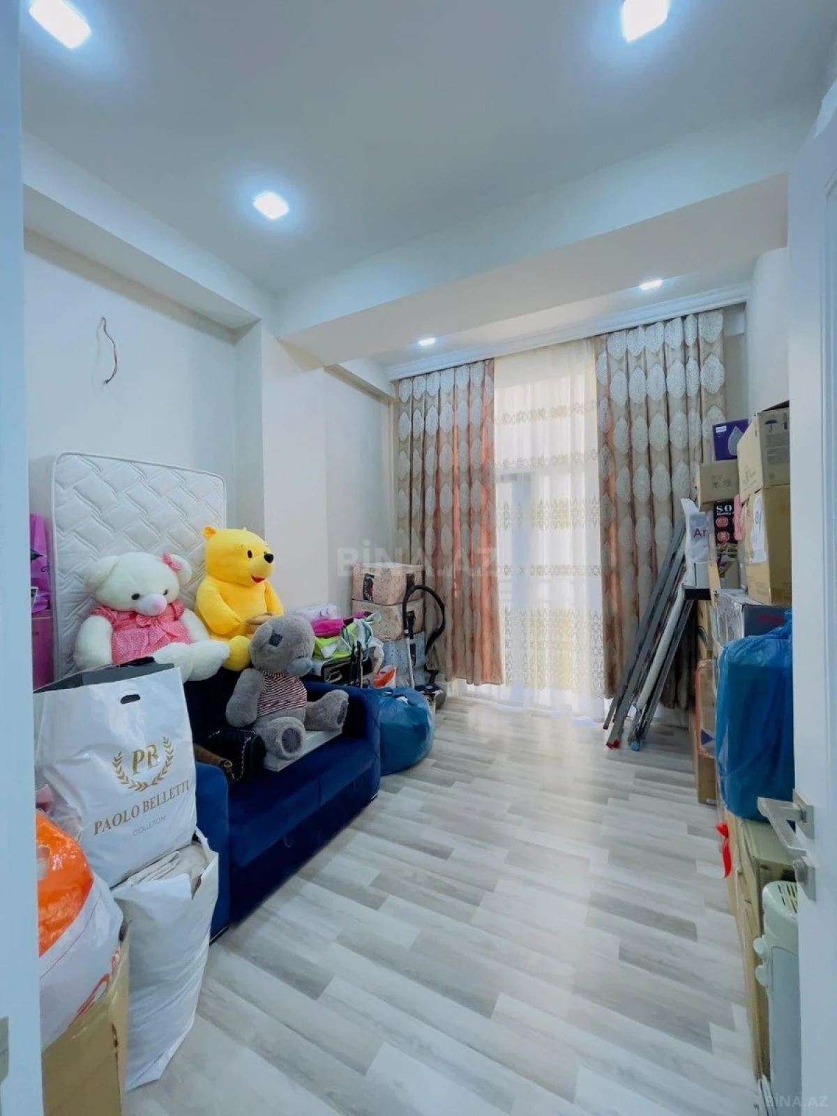 Satılır 4 otaqlı mənzil 128 m²