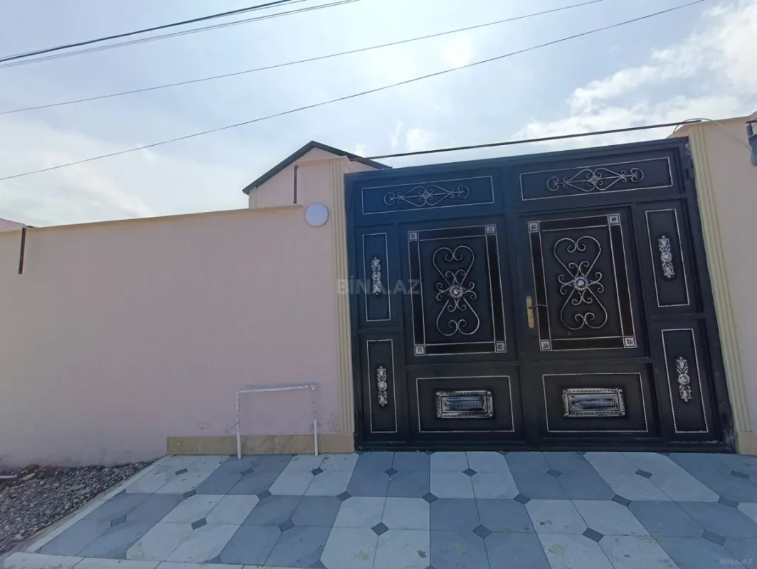 Satılır 4 otaqlı həyət evi 95 m²