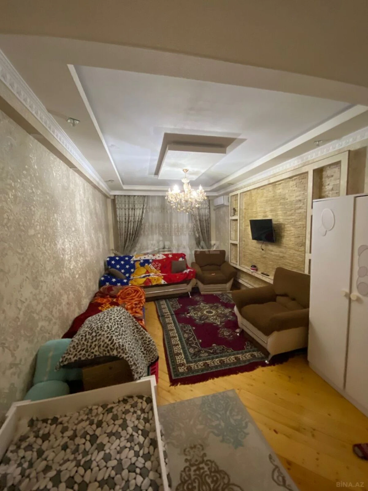 Kirayə verilir 2 otaqlı mənzil 85 m²