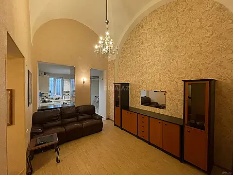 Kirayə verilir 3 otaqlı mənzil 80 m² — Bakı 3 otaq 80.00 m²
