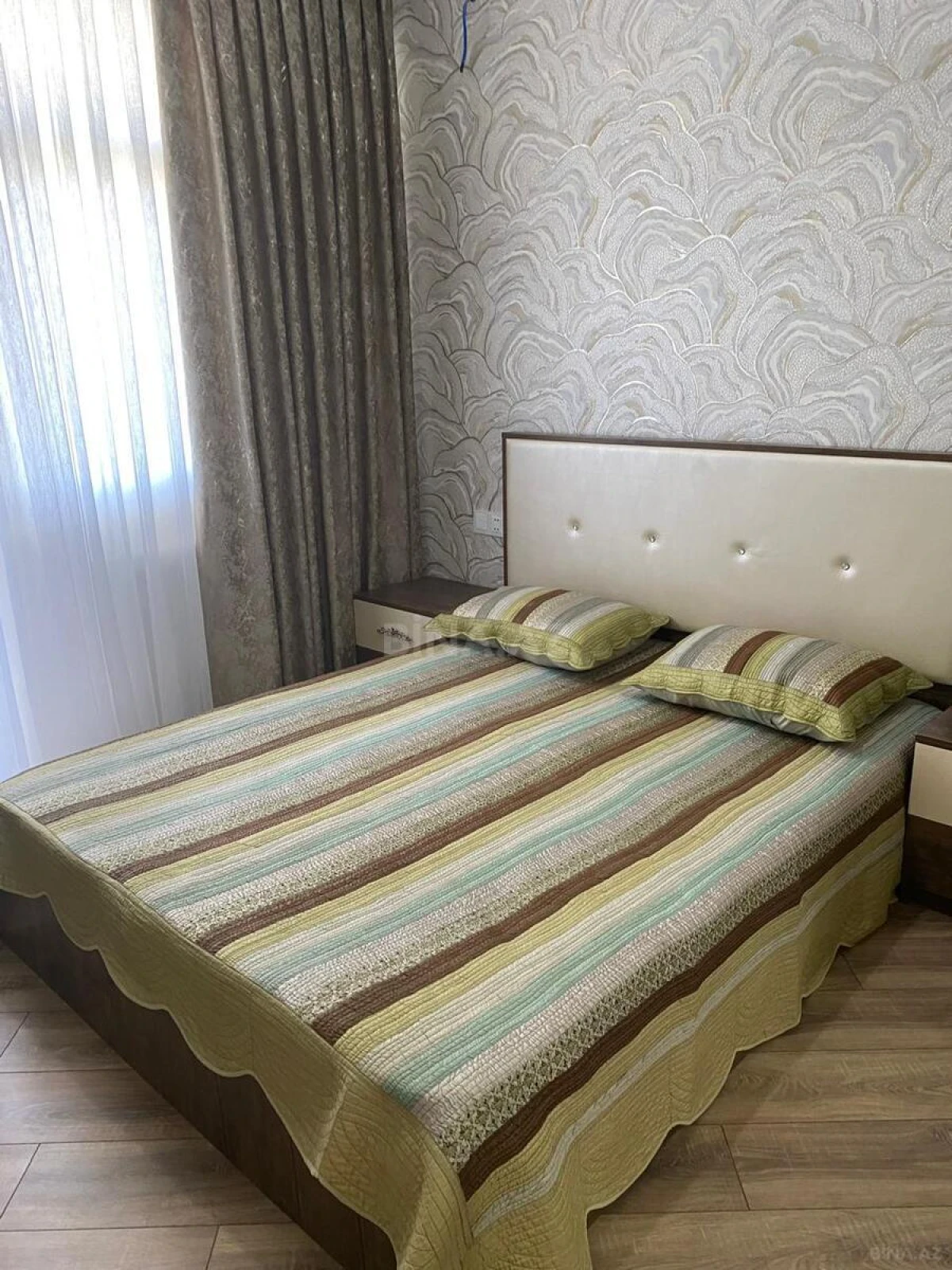 Satılır 2 otaqlı mənzil 66 m²