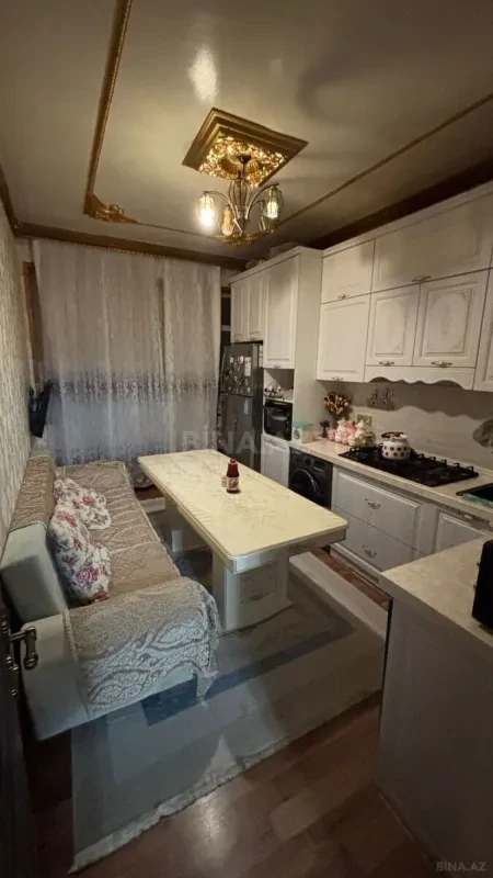 Satılır 3 otaqlı mənzil 92 m²