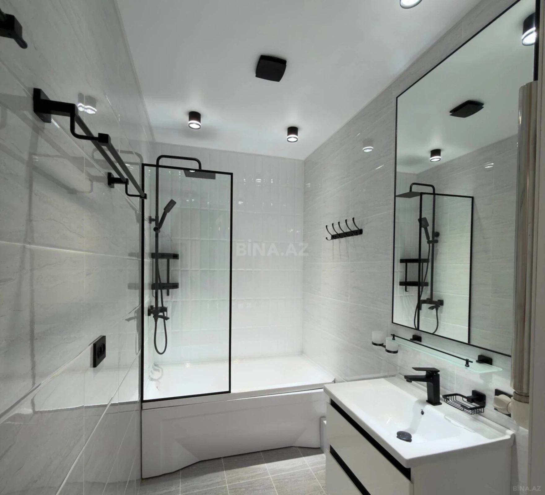 Kirayə verilir 3 otaqlı mənzil 110 m²