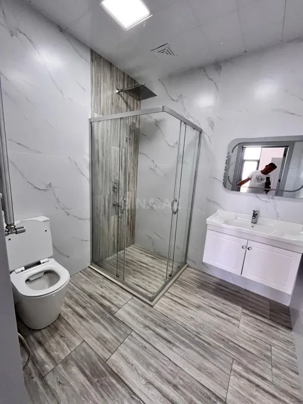 Kirayə verilir 6 otaqlı həyət evi 250 m²