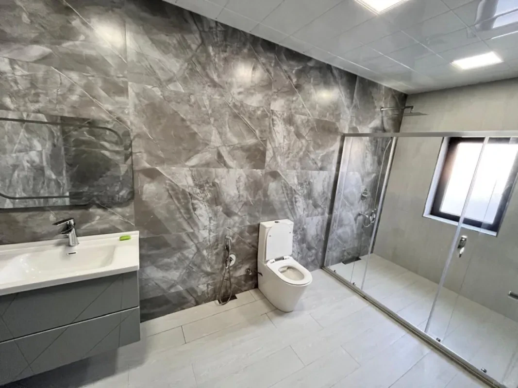 Kirayə verilir 6 otaqlı həyət evi 250 m²
