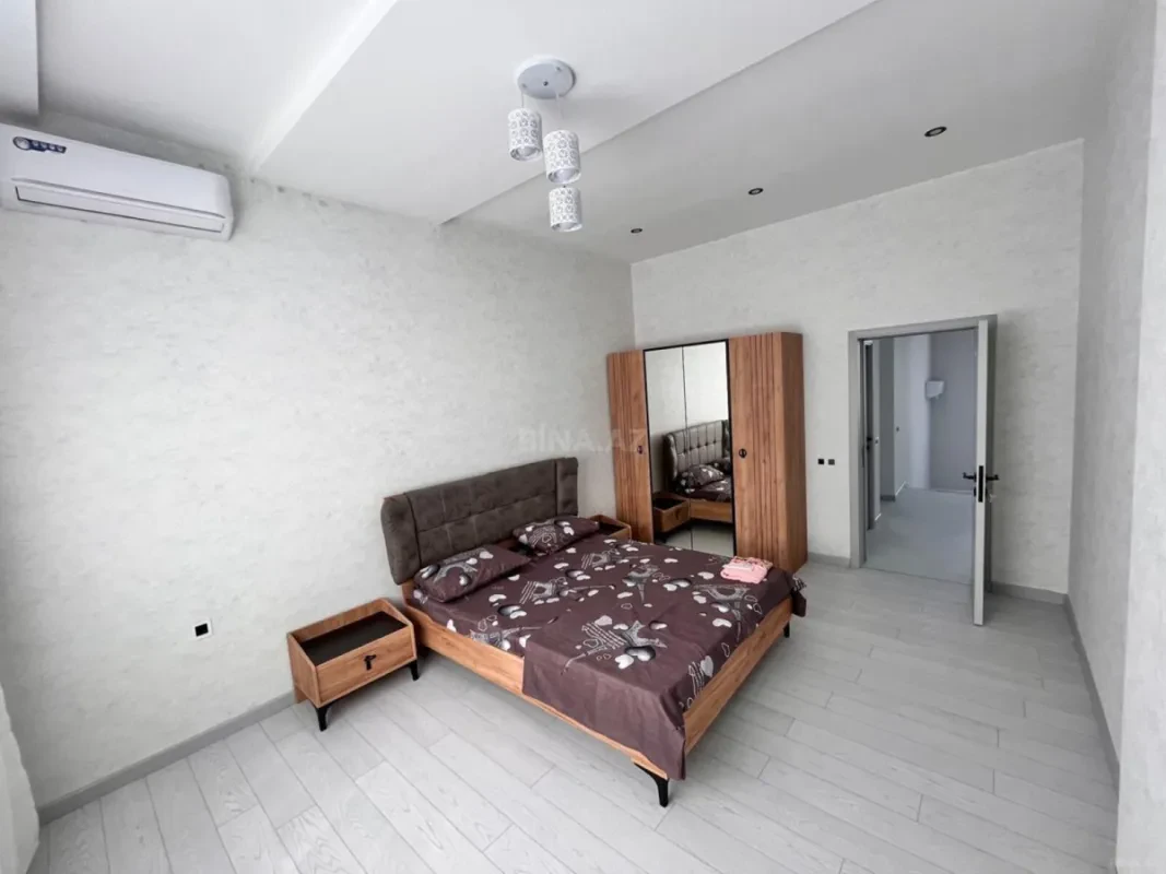 Kirayə verilir 6 otaqlı həyət evi 250 m²