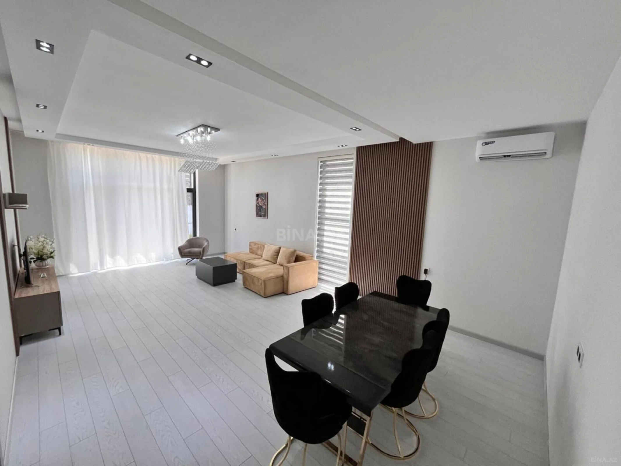 Kirayə verilir 6 otaqlı həyət evi 250 m²