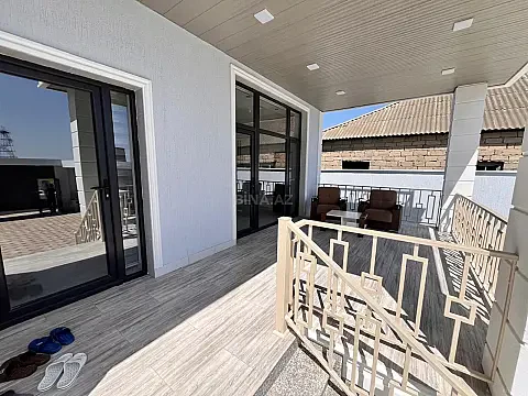 Kirayə verilir 6 otaqlı həyət evi 250 m²