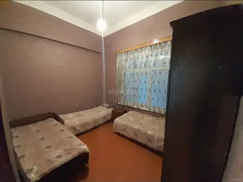 Kirayə verilir 2 otaqlı mənzil 45 m²