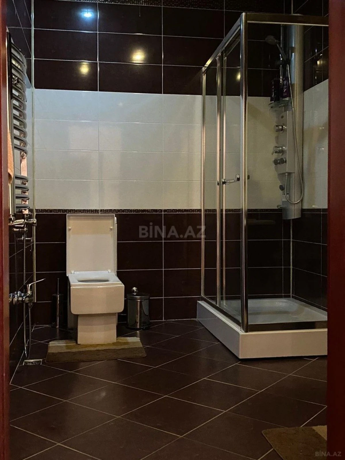 Satılır 3 otaqlı mənzil 132 m²