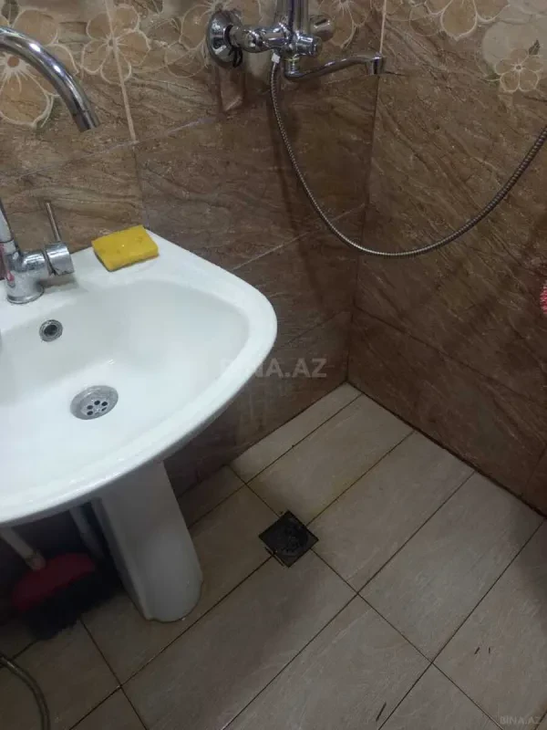 Satılır 1 otaqlı mənzil 41 m²