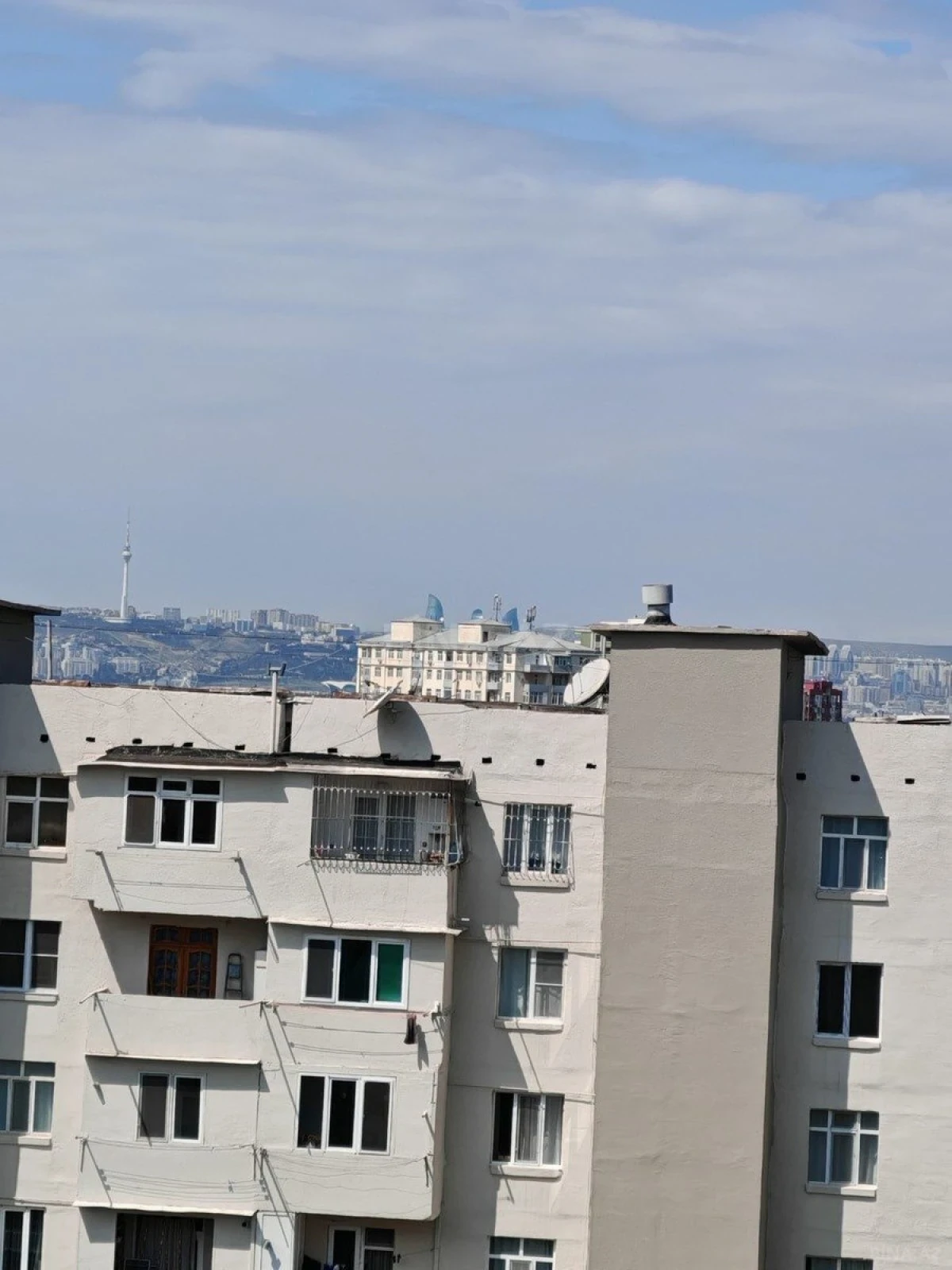 Satılır 2 otaqlı mənzil 60 m²