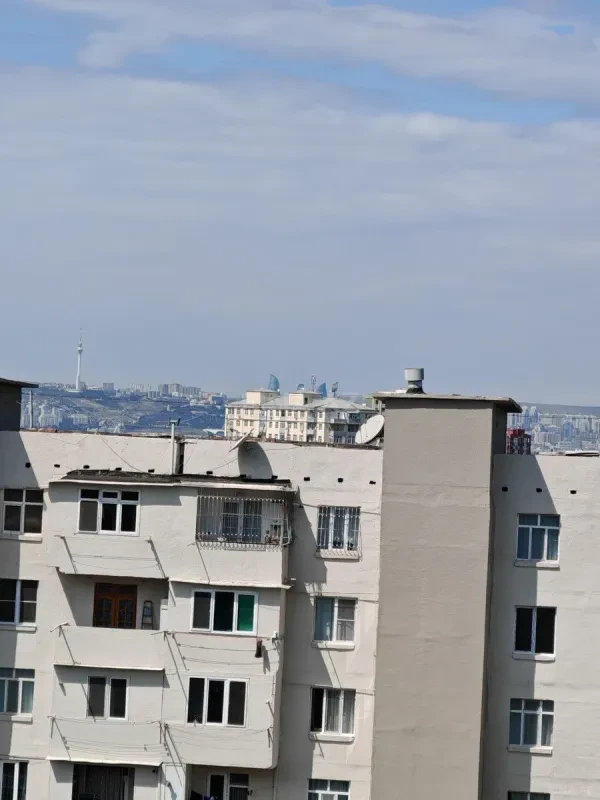 Satılır 2 otaqlı mənzil 60 m²