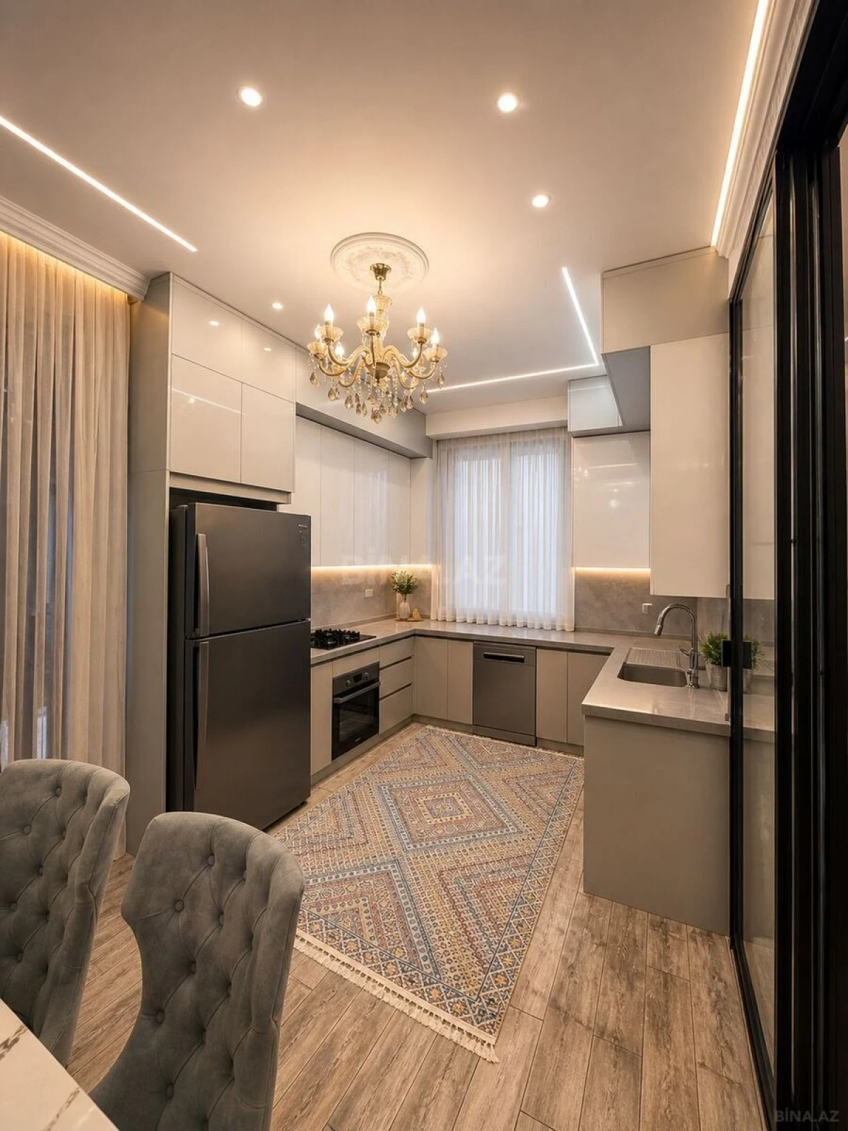 Satılır 3 otaqlı mənzil 117 m²