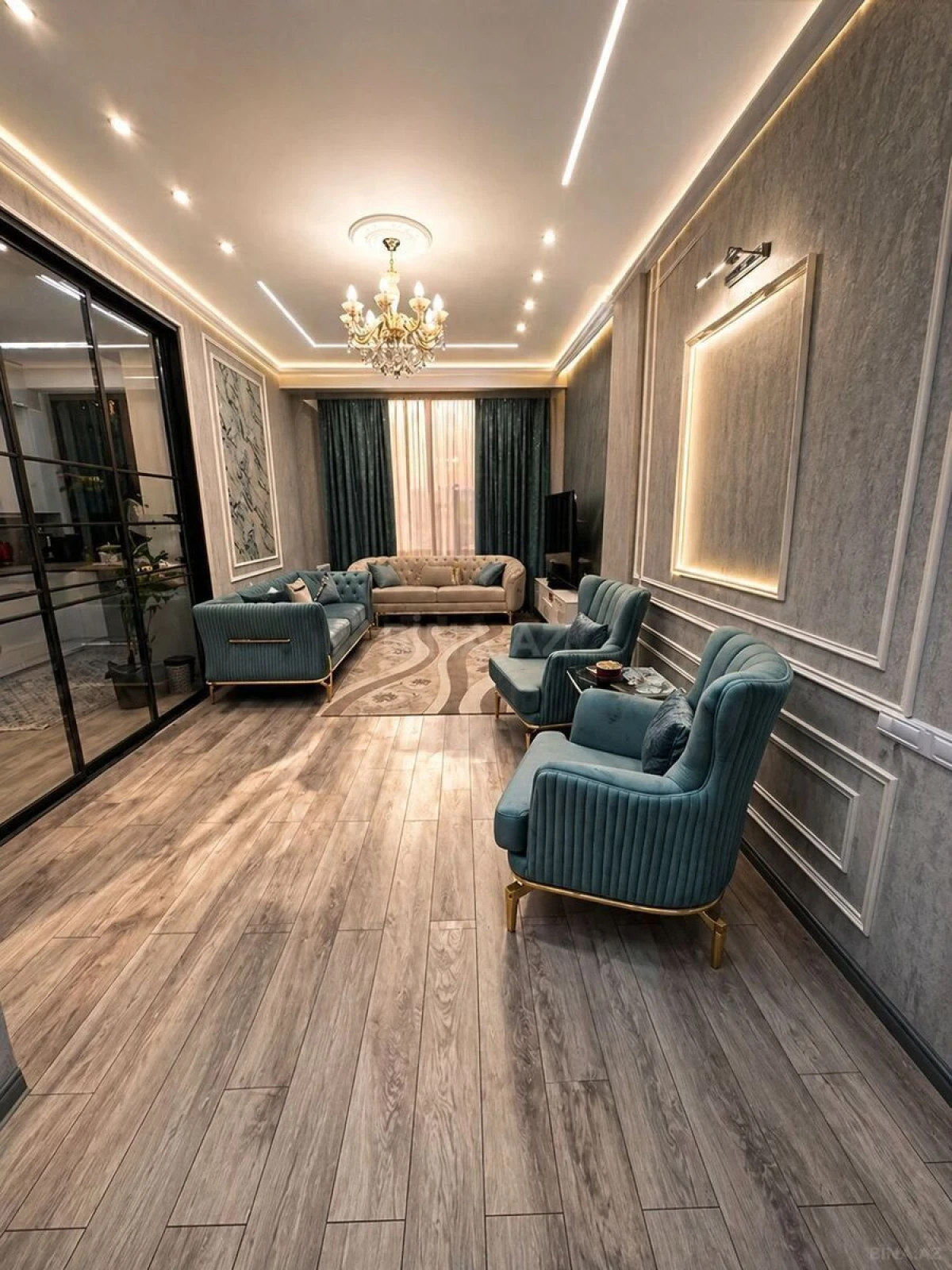 Satılır 3 otaqlı mənzil 117 m²