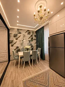 Satılır 3 otaqlı mənzil 117 m²