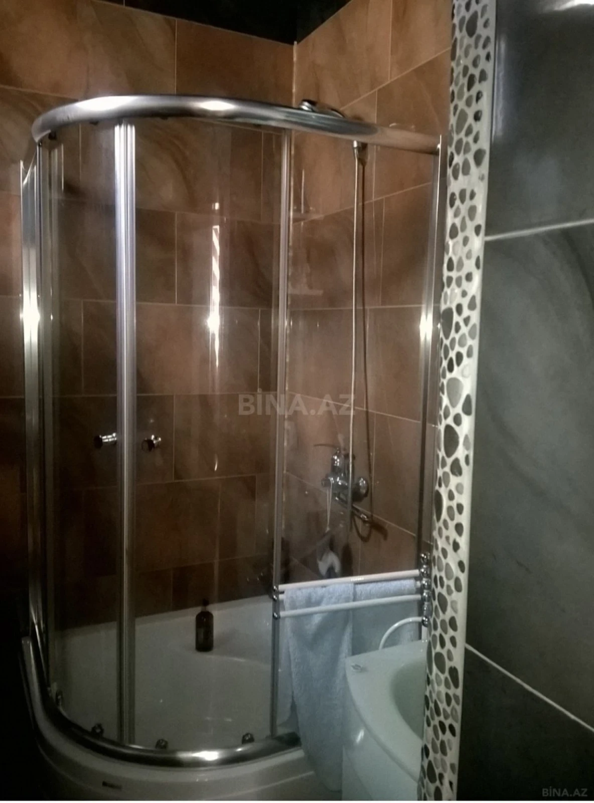 Kirayə verilir 6 otaqlı həyət evi 250 m²