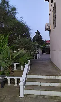 Kirayə verilir 6 otaqlı həyət evi 250 m²