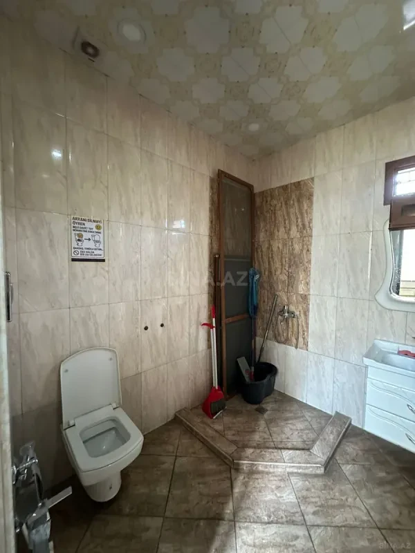 Kirayə verilir 1 otaqlı ofis 10 m²