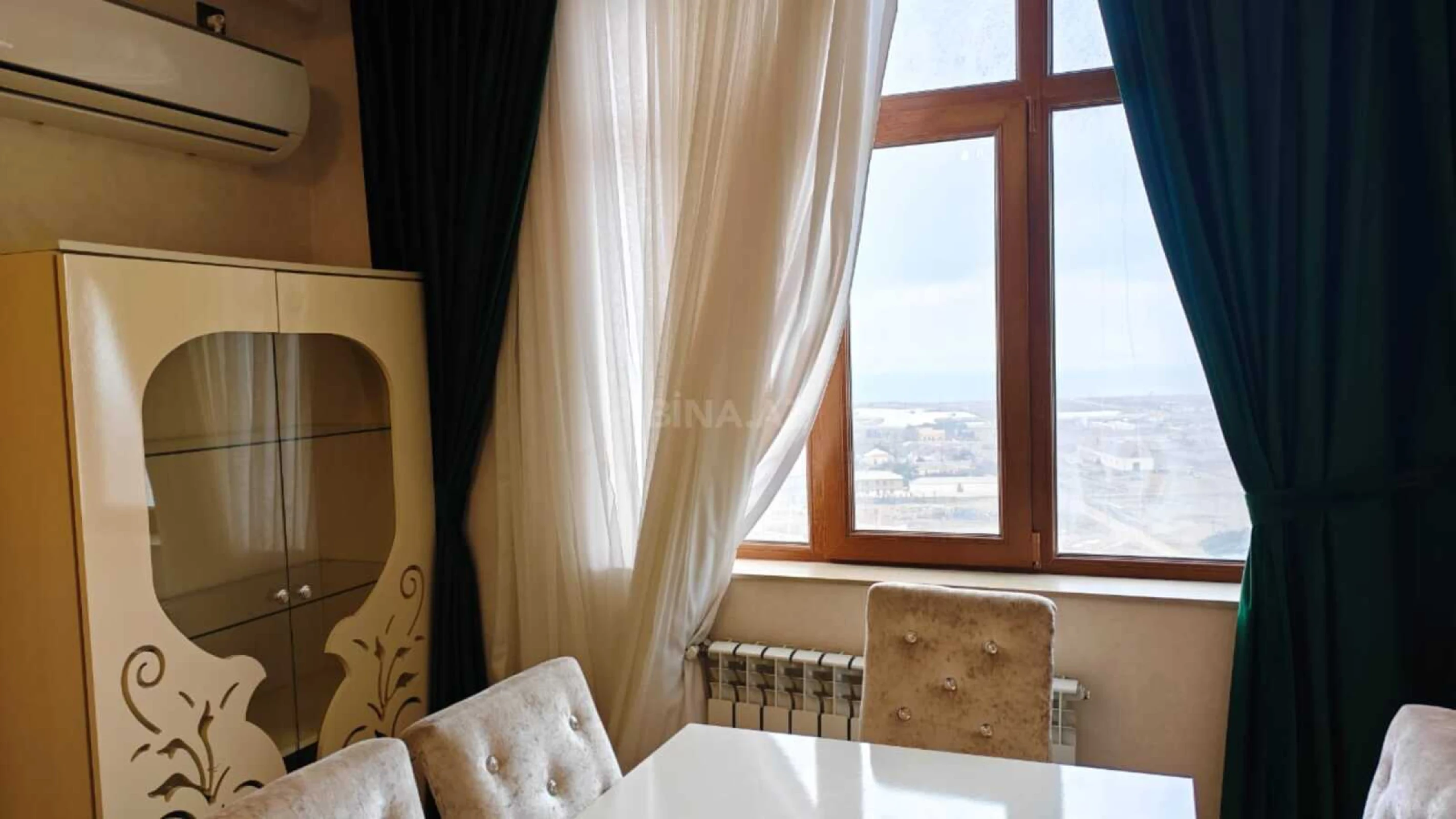 Satılır 2 otaqlı mənzil 103 m²