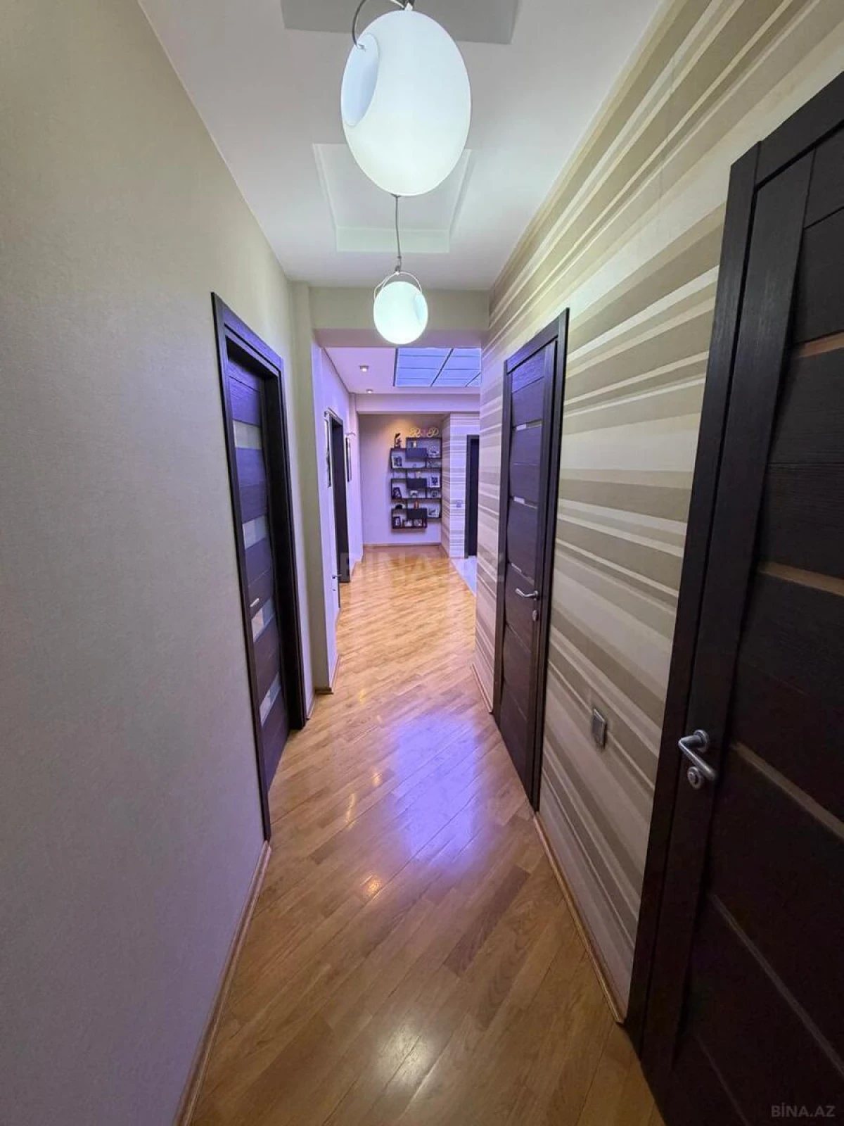 Satılır 3 otaqlı mənzil 130 m²
