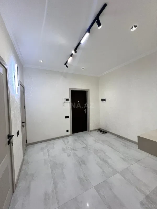 Satılır 3 otaqlı mənzil 95 m²