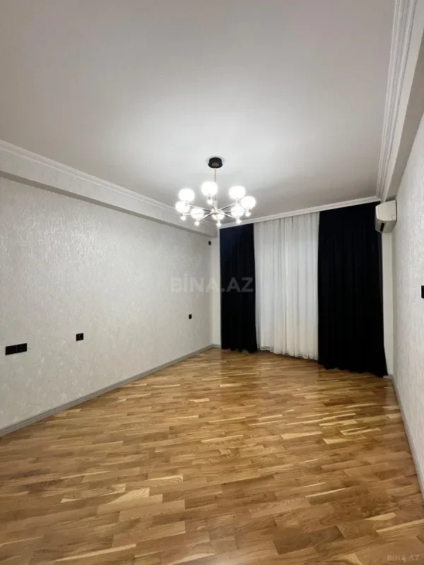 Satılır 3 otaqlı mənzil 95 m²